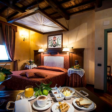 Relais Abbazia Santa Anastasia Resort & Winery 카스텔부오노 외부 사진