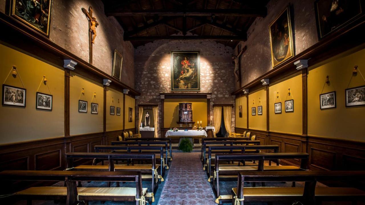 Relais Abbazia Santa Anastasia Resort & Winery 카스텔부오노 외부 사진