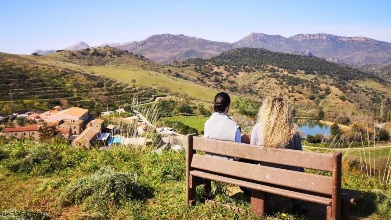 Relais Abbazia Santa Anastasia Resort & Winery 카스텔부오노 외부 사진