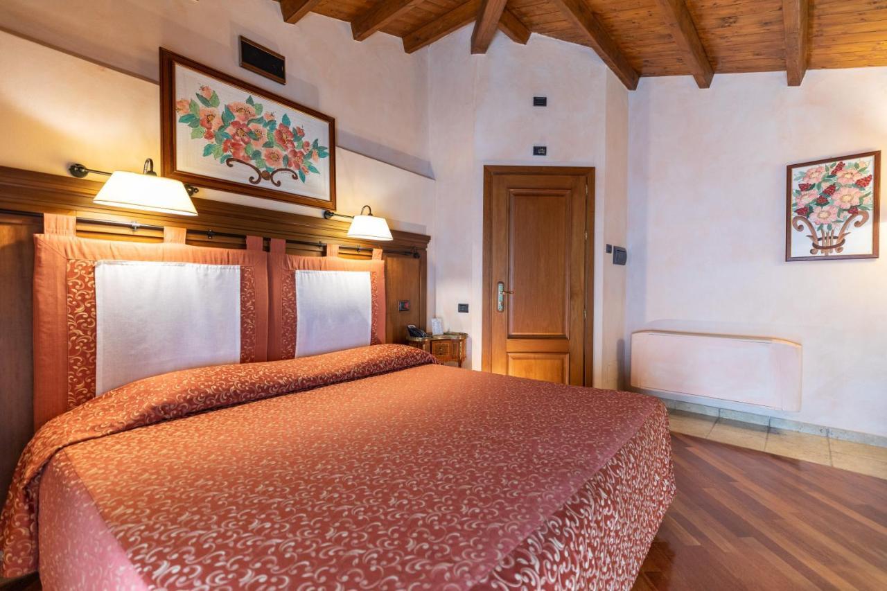 Relais Abbazia Santa Anastasia Resort & Winery 카스텔부오노 외부 사진