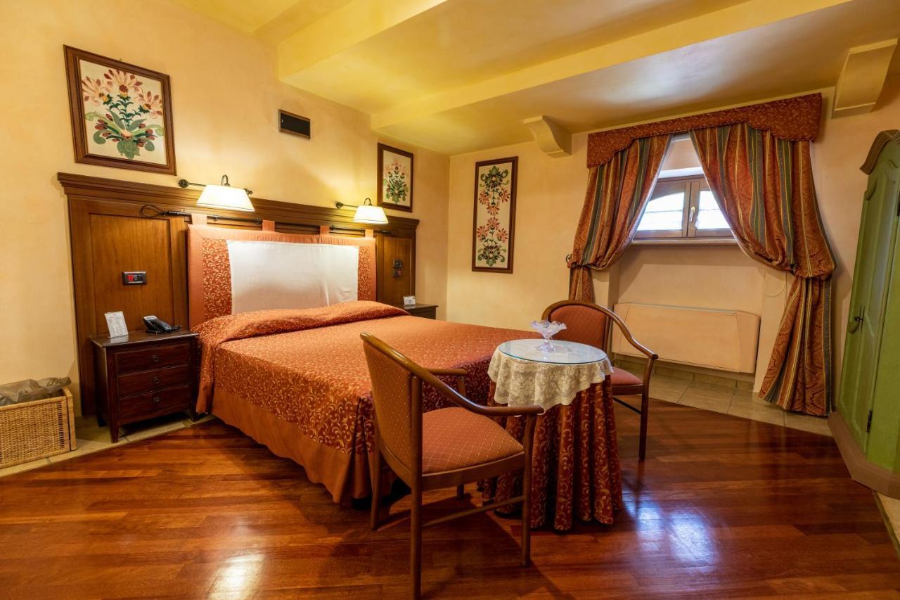 Relais Abbazia Santa Anastasia Resort & Winery 카스텔부오노 외부 사진