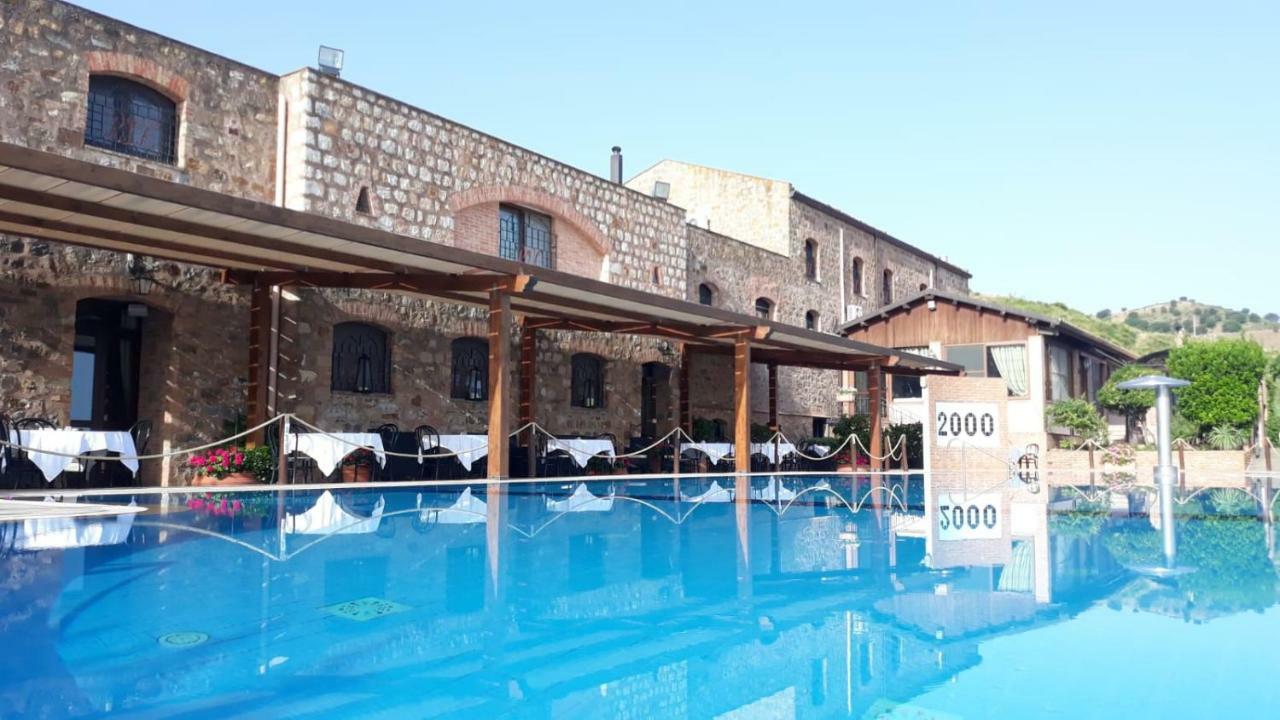 Relais Abbazia Santa Anastasia Resort & Winery 카스텔부오노 외부 사진